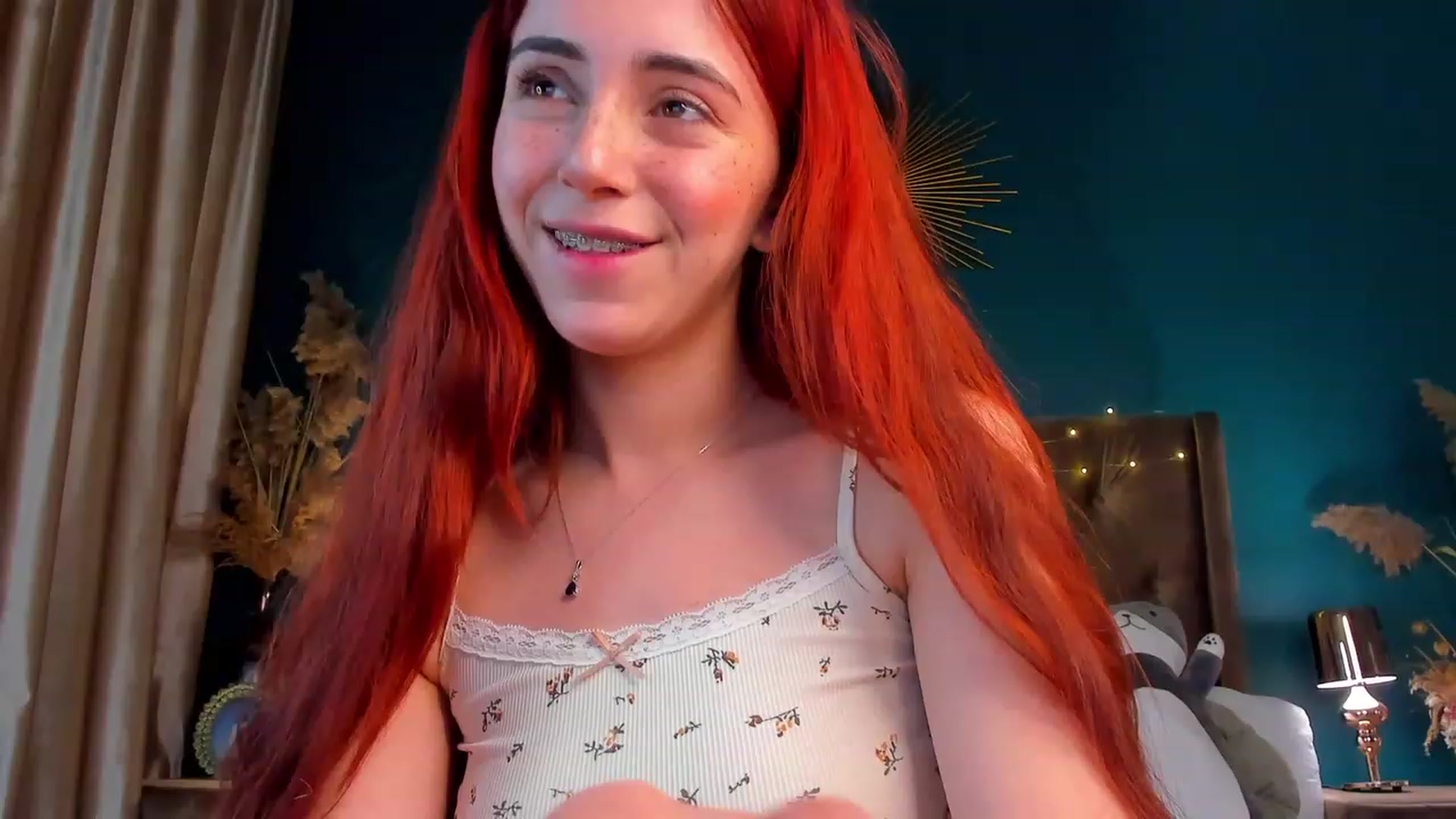 Gallery image thumbnail from ElsaYoung's myfreecams stream on, 02/07/2024, 21:10 image 10 of 20