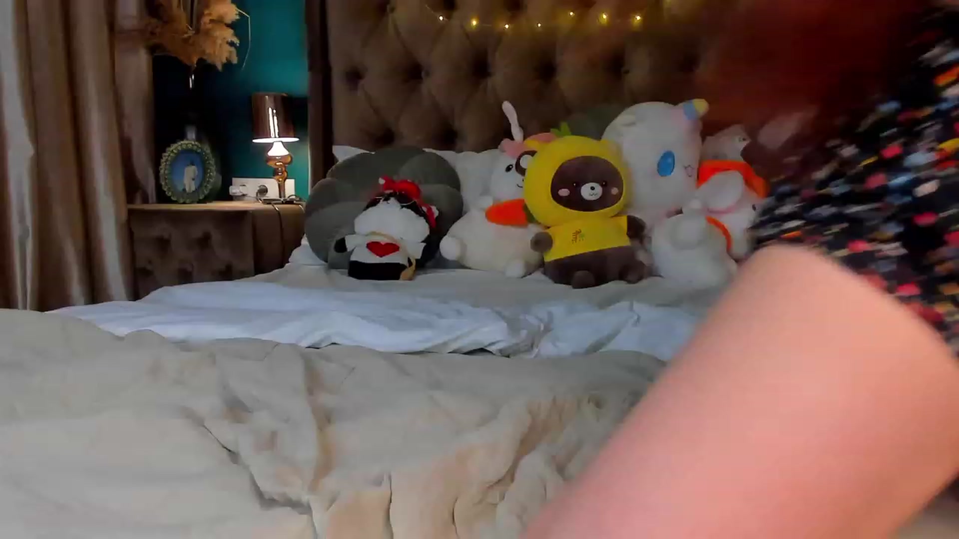 Gallery image thumbnail from ElsaYoung's myfreecams stream on, 02/07/2024, 23:09 image 16 of 20