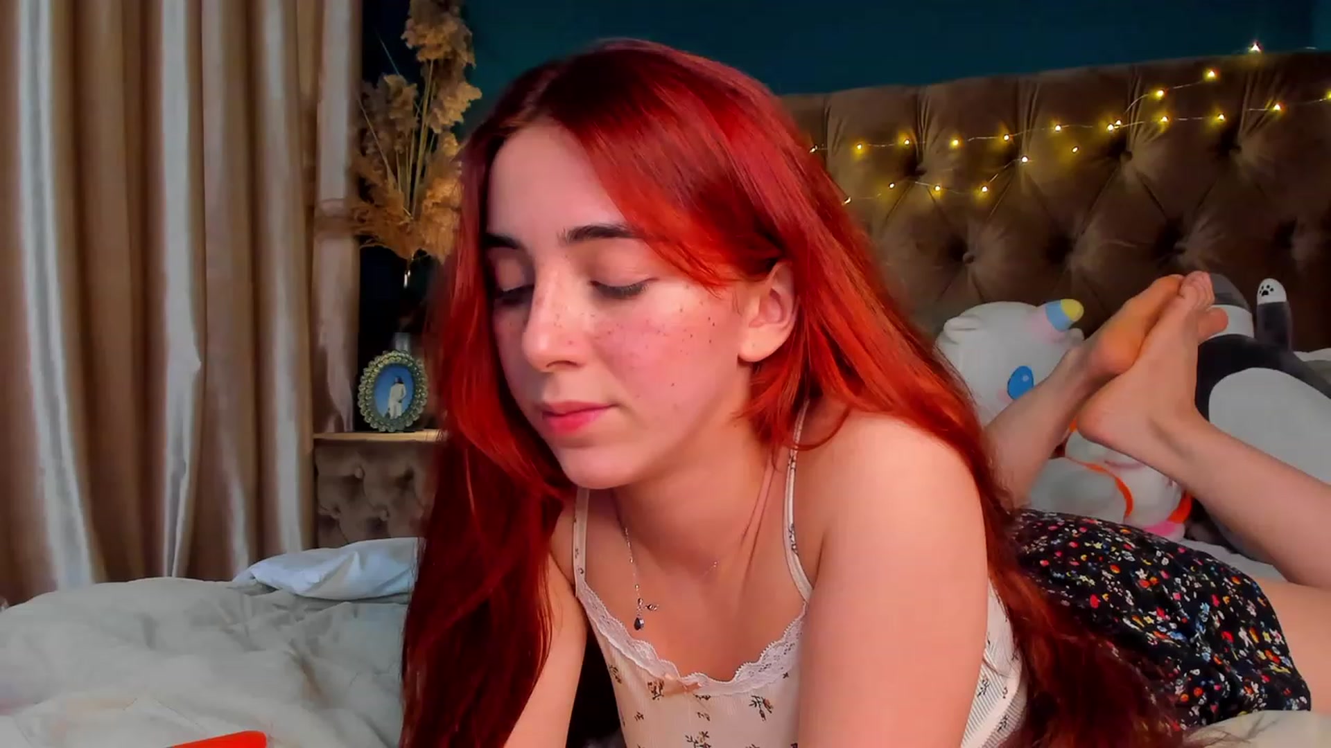 Gallery image thumbnail from ElsaYoung's myfreecams stream on, 02/08/2024, 24:16 image 7 of 20