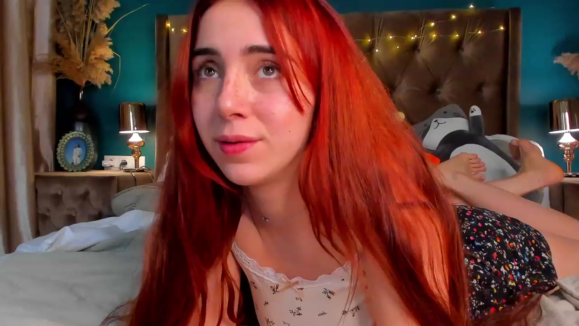 Gallery image thumbnail from ElsaYoung's myfreecams stream on, 02/08/2024, 02:09 image 7 of 20