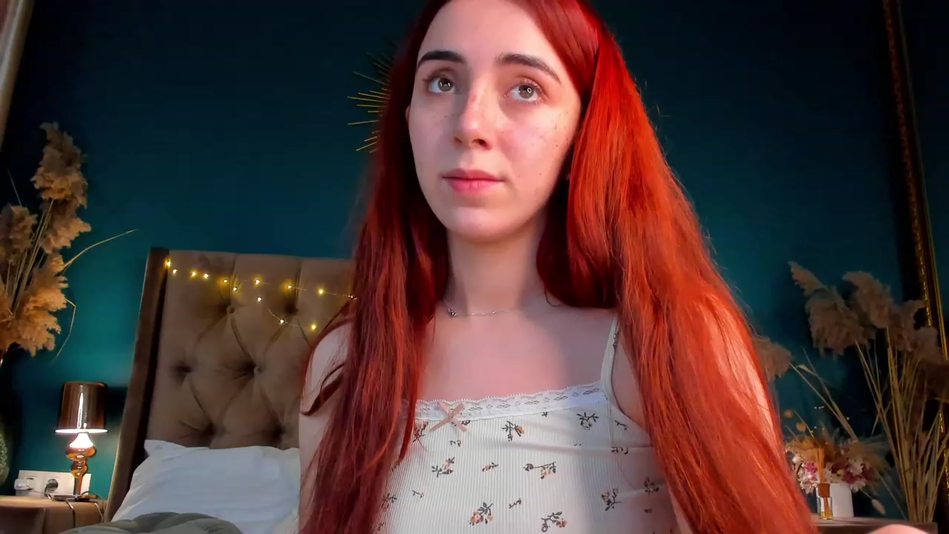Gallery image thumbnail from ElsaYoung's myfreecams stream on, 02/08/2024, 03:37 image 8 of 20