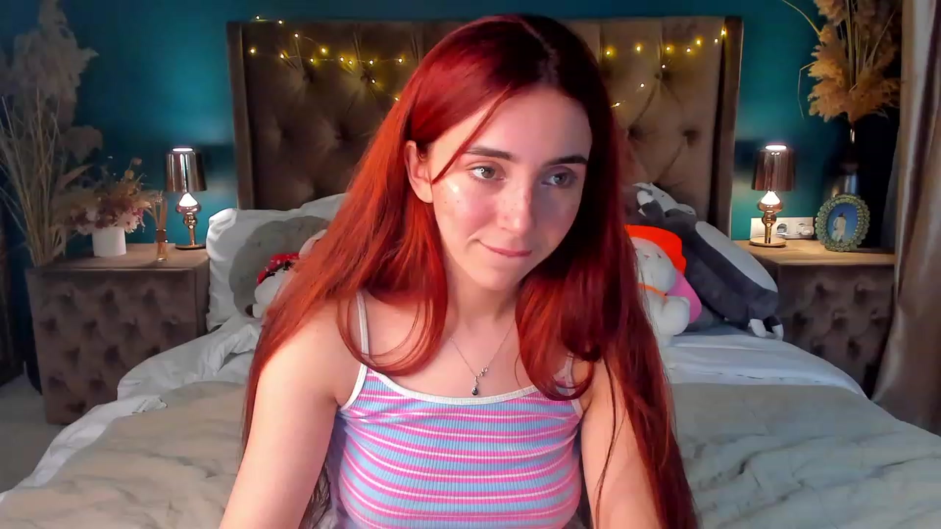 Gallery image thumbnail from ElsaYoung's myfreecams stream on, 02/08/2024, 15:59 image 5 of 20