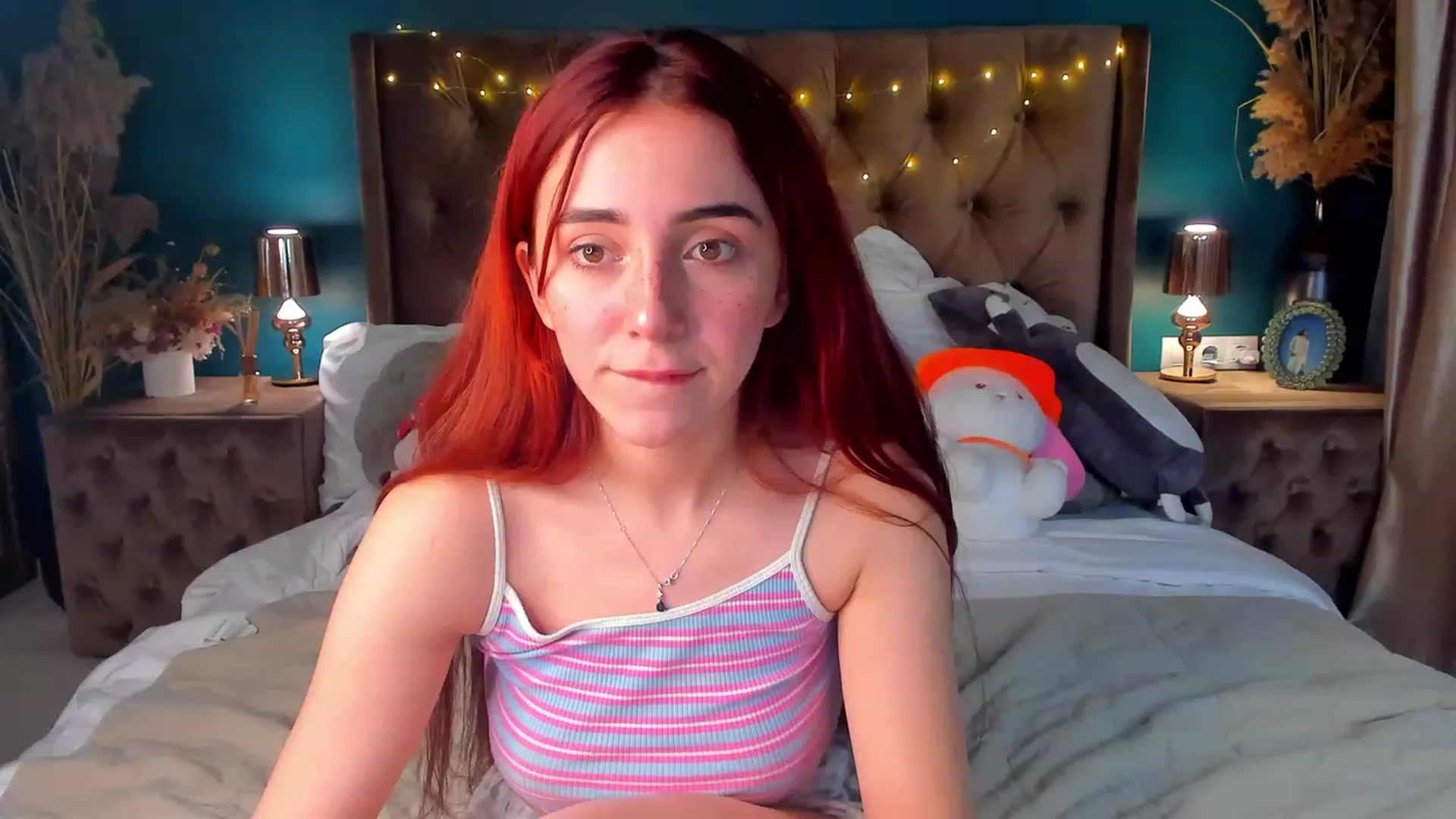 Gallery image thumbnail from ElsaYoung's myfreecams stream on, 02/08/2024, 15:59 image 11 of 20