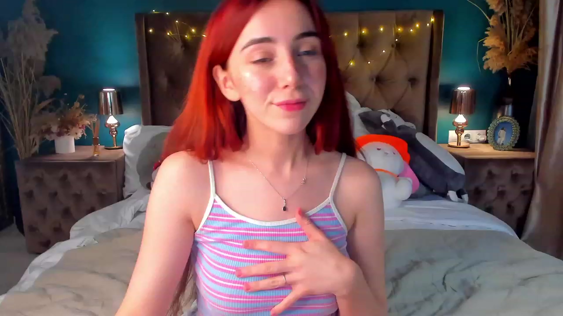 Gallery image thumbnail from ElsaYoung's myfreecams stream on, 02/08/2024, 15:59 image 2 of 20