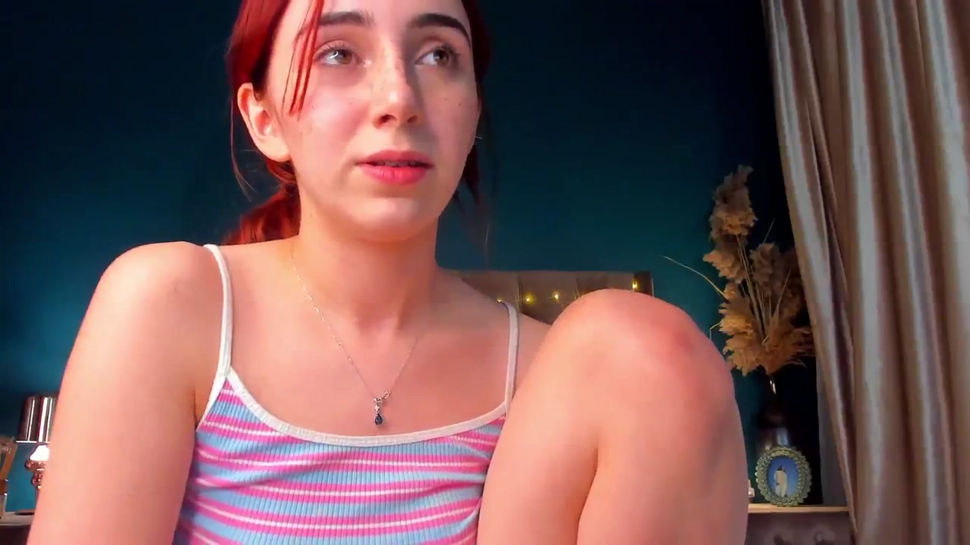 Gallery image thumbnail from ElsaYoung's myfreecams stream on, 02/08/2024, 19:40 image 2 of 20