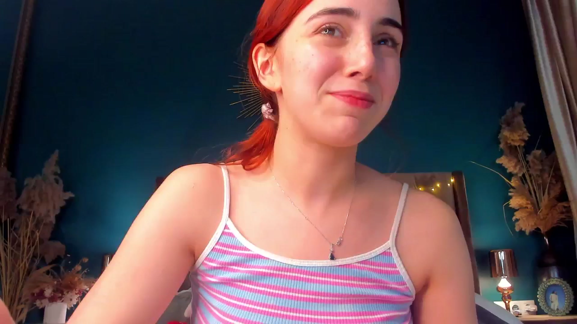 Gallery image thumbnail from ElsaYoung's myfreecams stream on, 02/08/2024, 20:06 image 20 of 20