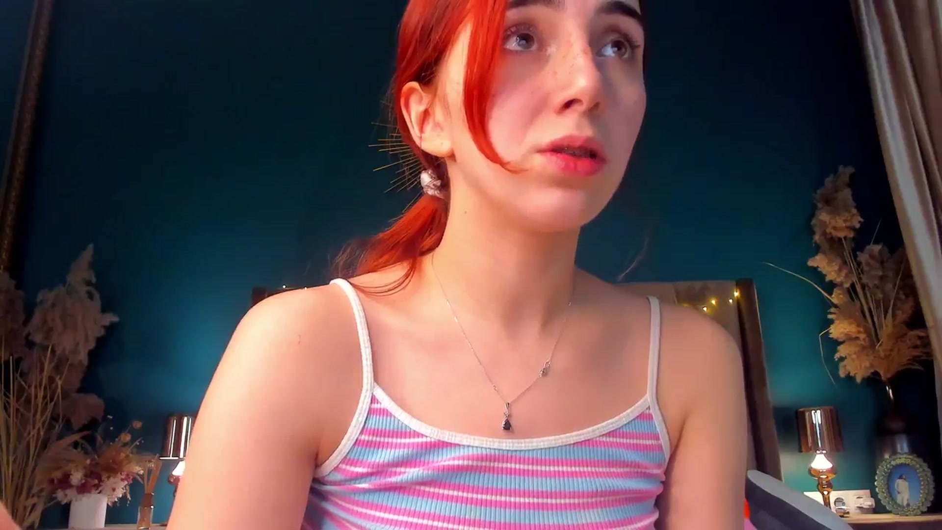 Gallery image thumbnail from ElsaYoung's myfreecams stream on, 02/08/2024, 20:06 image 16 of 20