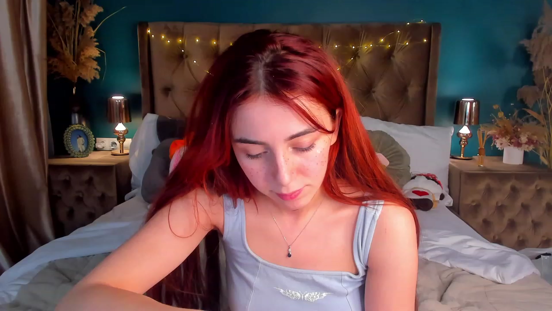 Gallery image thumbnail from ElsaYoung's myfreecams stream on, 02/09/2024, 10:42 image 17 of 20