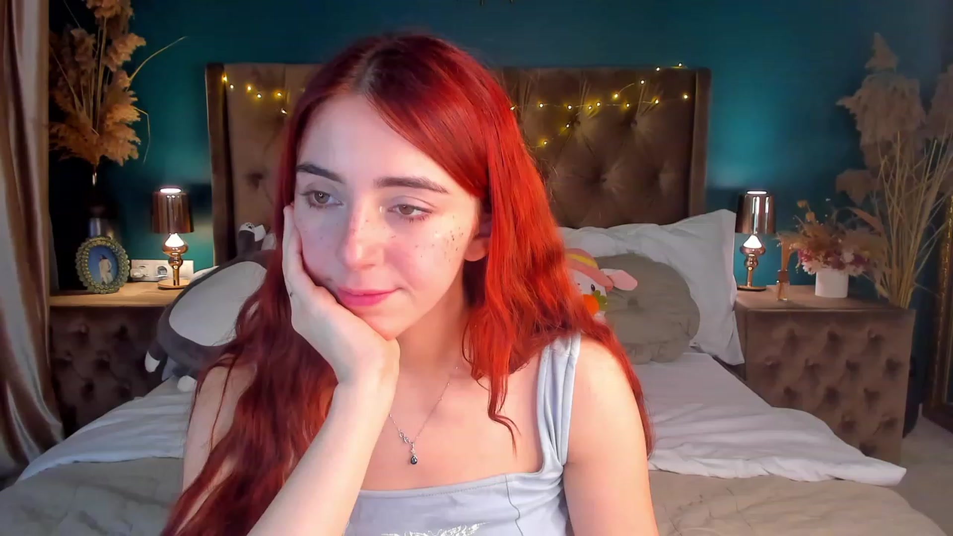 Gallery image thumbnail from ElsaYoung's myfreecams stream on, 02/11/2024, 06:34 image 6 of 20