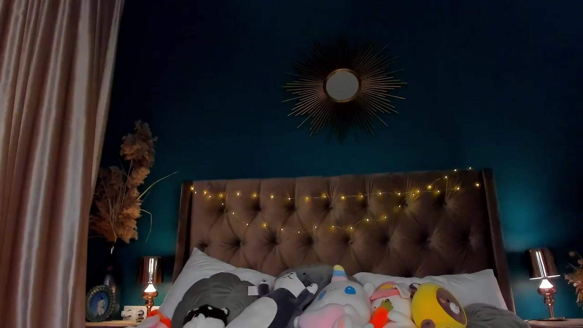 Gallery image thumbnail from ElsaYoung's myfreecams stream on, 02/20/2024, 20:06 image 20 of 20