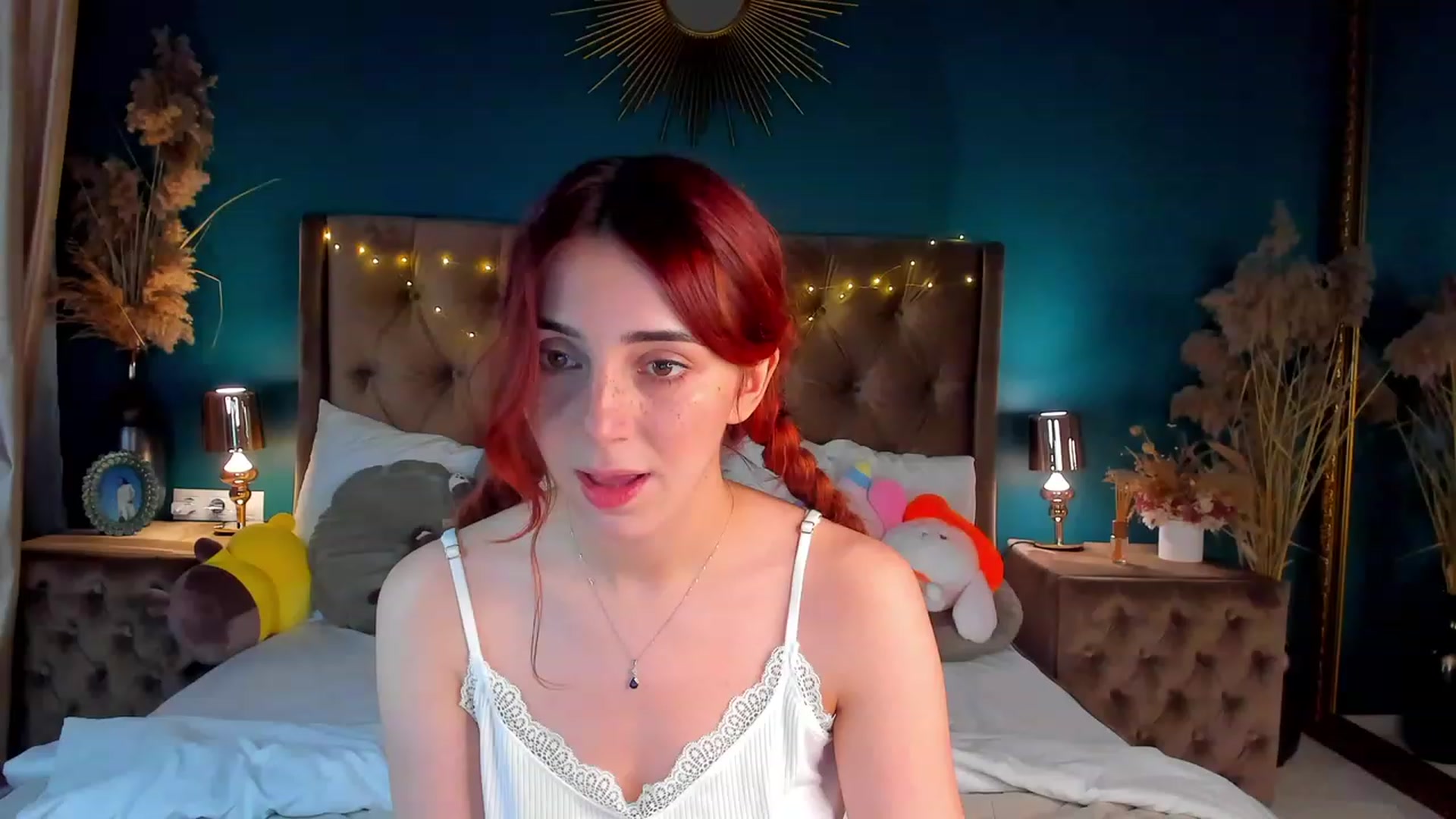 Gallery image thumbnail from ElsaYoung's myfreecams stream on, 02/22/2024, 22:12 image 5 of 20