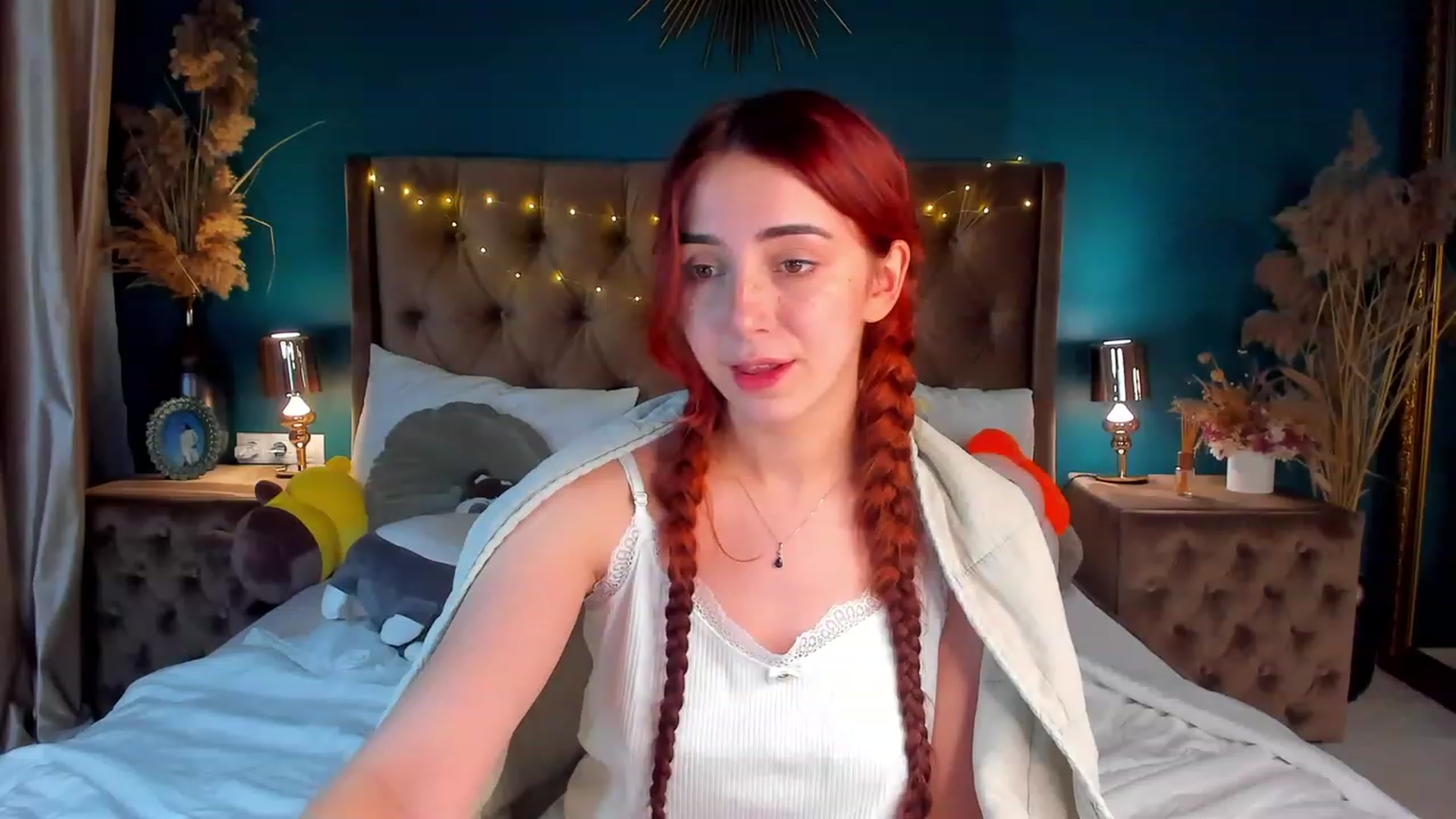 Gallery image thumbnail from ElsaYoung's myfreecams stream on, 02/23/2024, 24:18 image 10 of 20