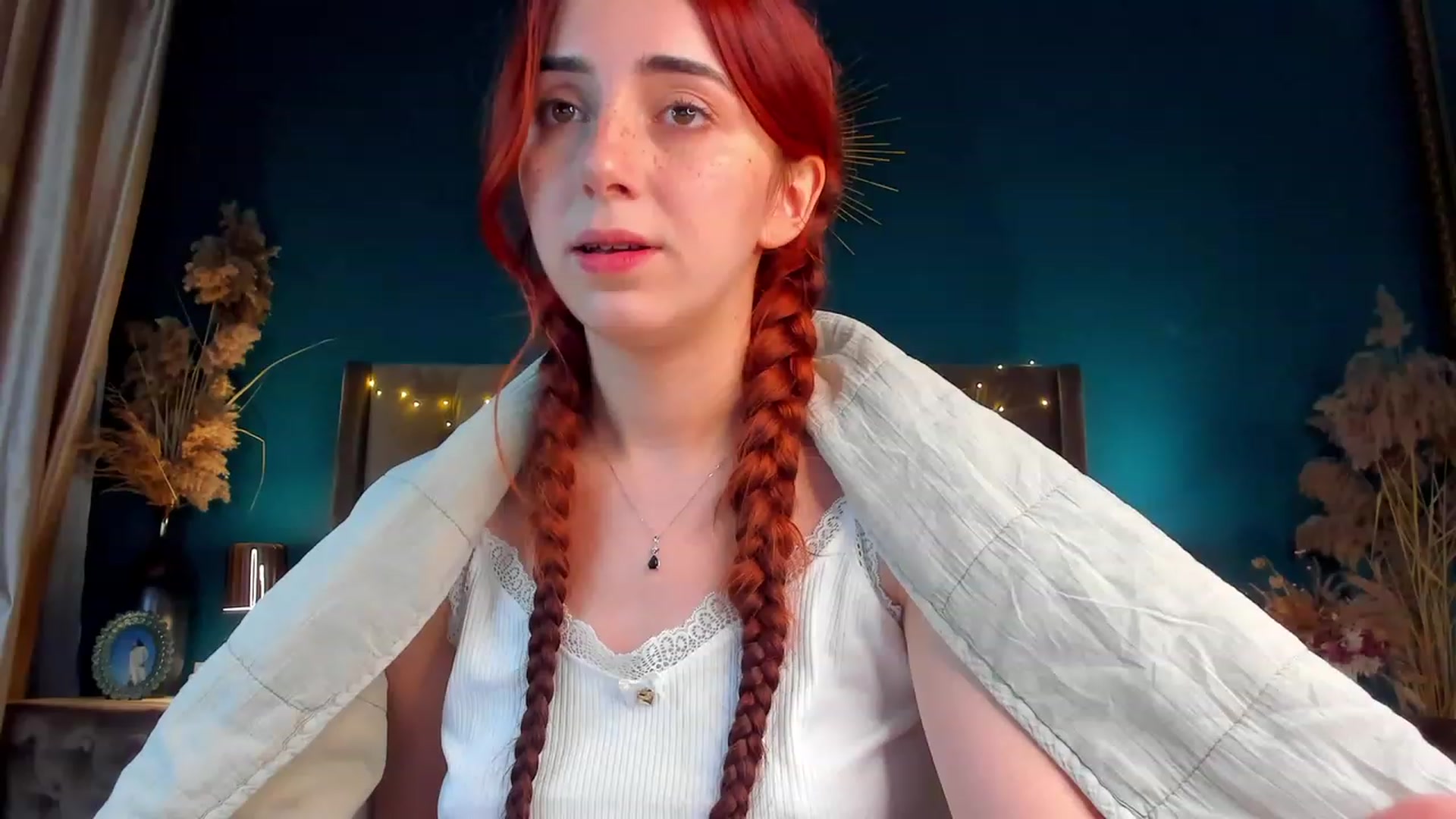 Gallery image thumbnail from ElsaYoung's myfreecams stream on, 02/23/2024, 24:18 image 6 of 20