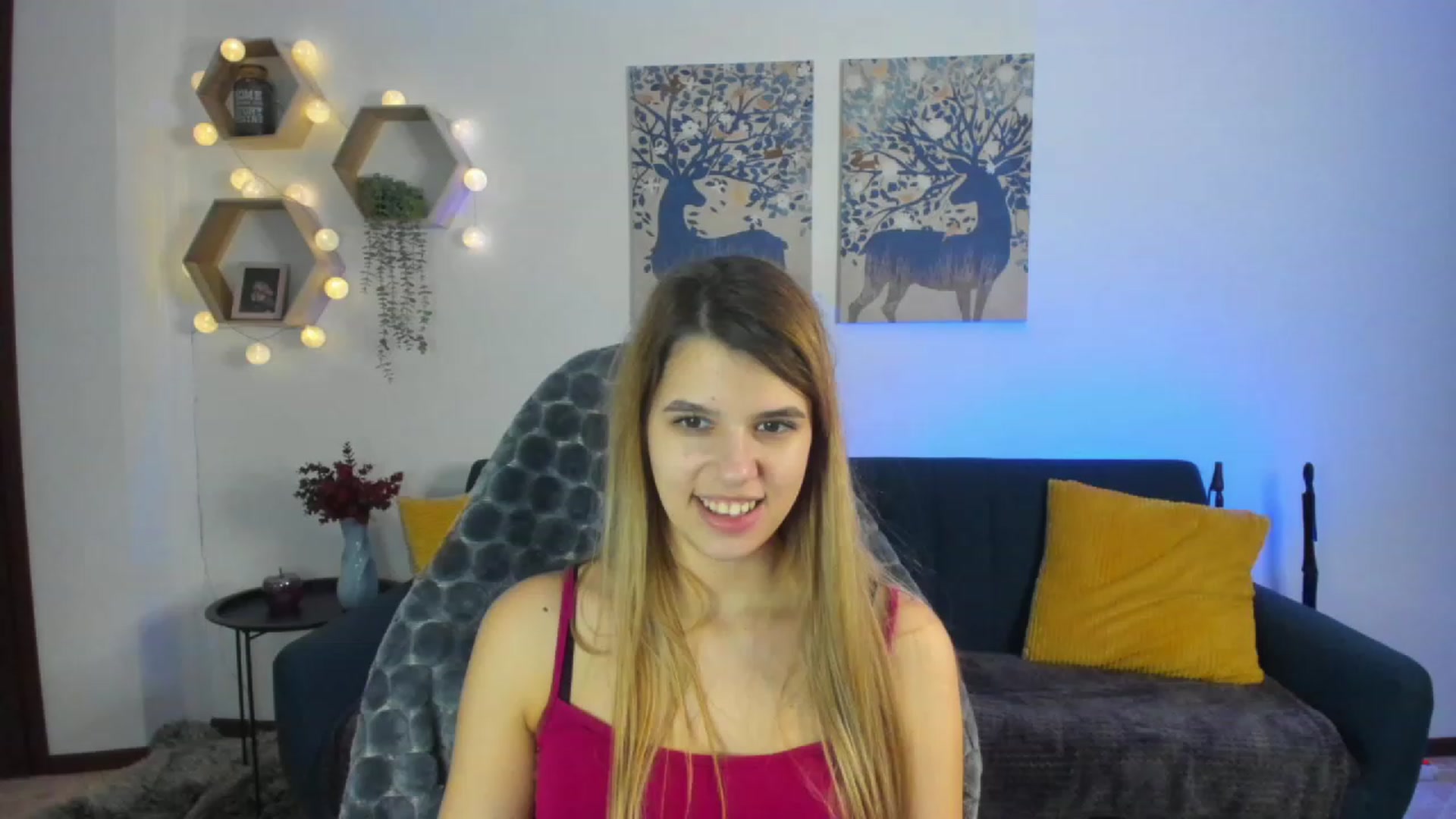 Gallery image thumbnail from Elsa_Fox's myfreecams stream on, 01/08/2023, 12:48 image 11 of 20