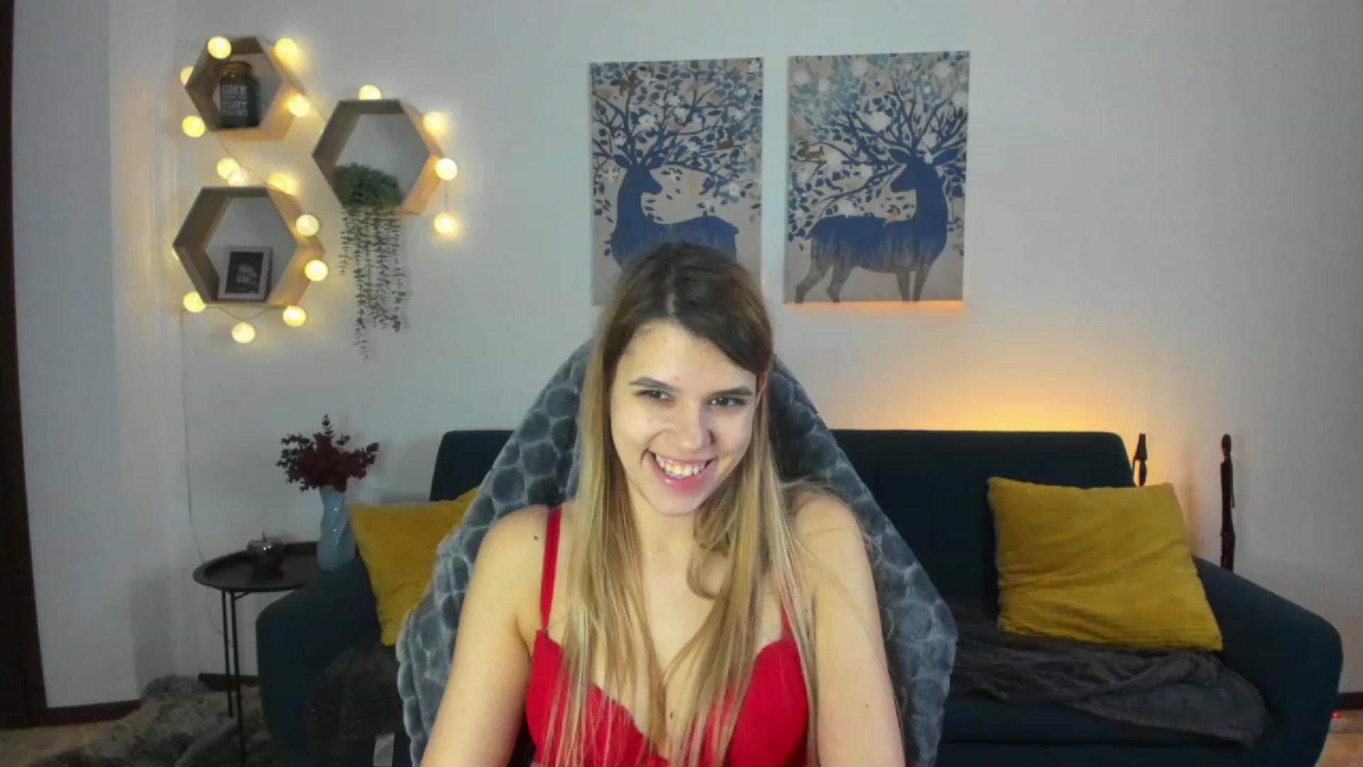 Gallery image thumbnail from Elsa_Fox's myfreecams stream on, 01/09/2023, 12:33 image 20 of 20