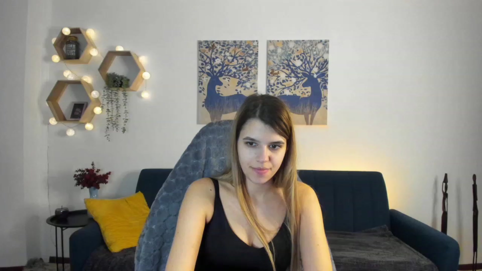 Gallery image thumbnail from Elsa_Fox's myfreecams stream on, 01/30/2023, 19:05 image 1 of 20