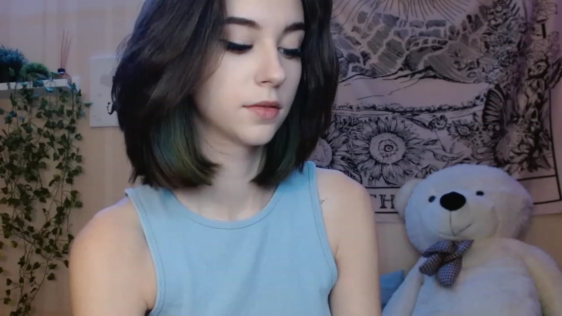 Gallery image thumbnail from ElsieF_'s myfreecams stream on, 11/14/2022, 18:42 image 4 of 20