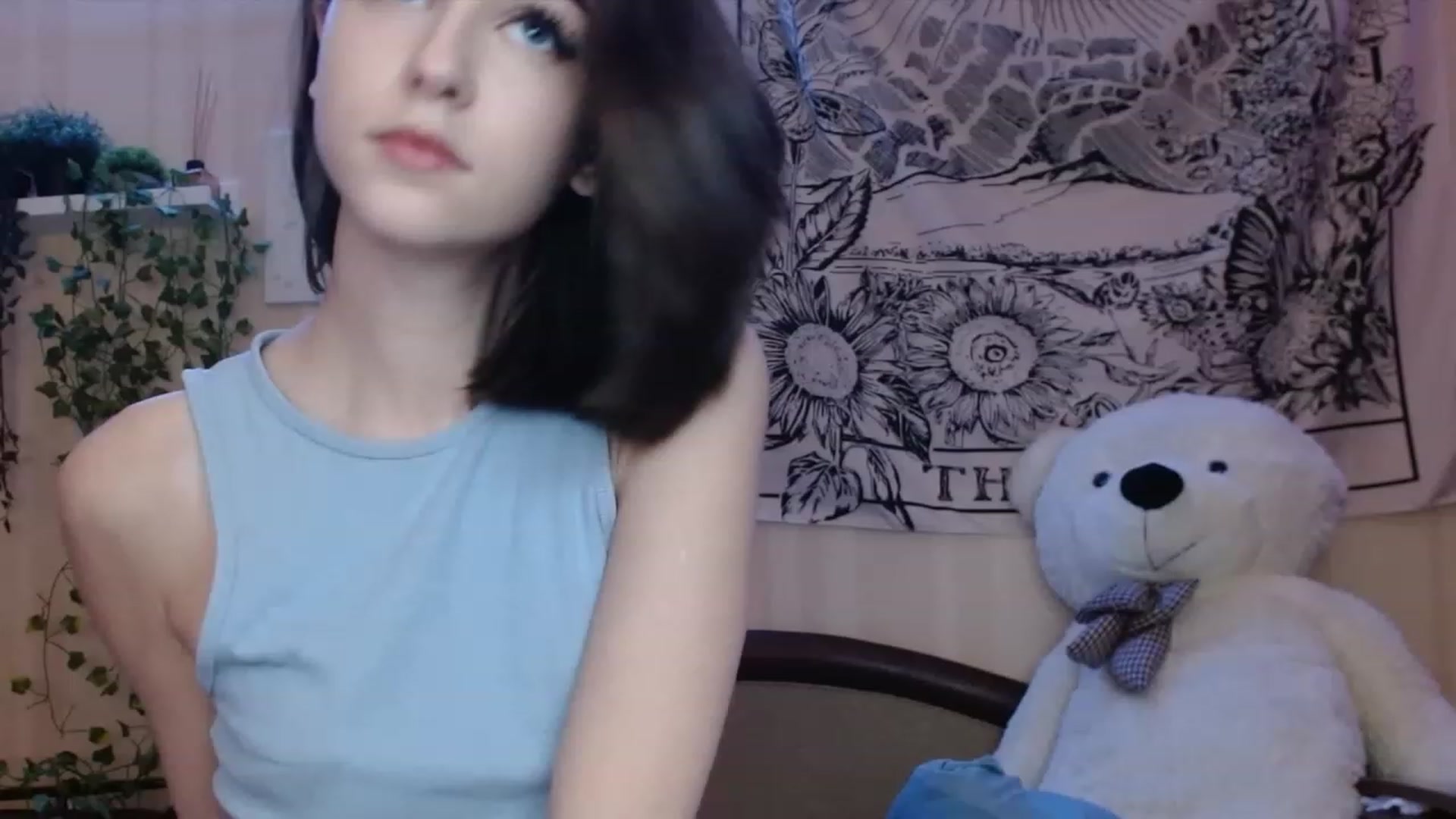 Gallery image thumbnail from ElsieF_'s myfreecams stream on, 11/14/2022, 20:48 image 16 of 20