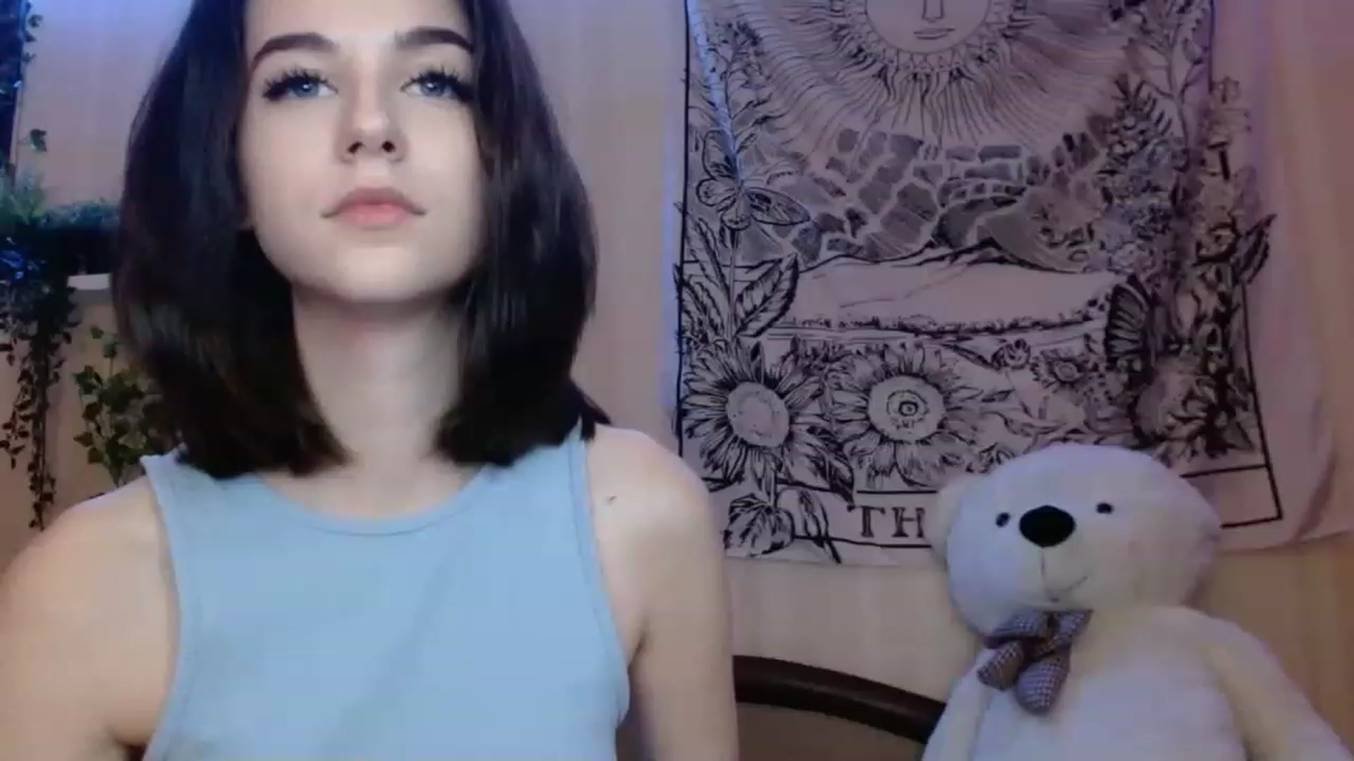 Gallery image thumbnail from ElsieF_'s myfreecams stream on, 11/14/2022, 21:16 image 1 of 20