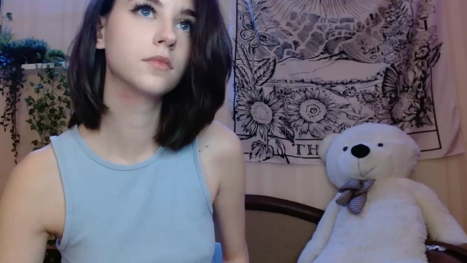 Gallery image thumbnail from ElsieF_'s myfreecams stream on, 11/14/2022, 21:16 image 11 of 20