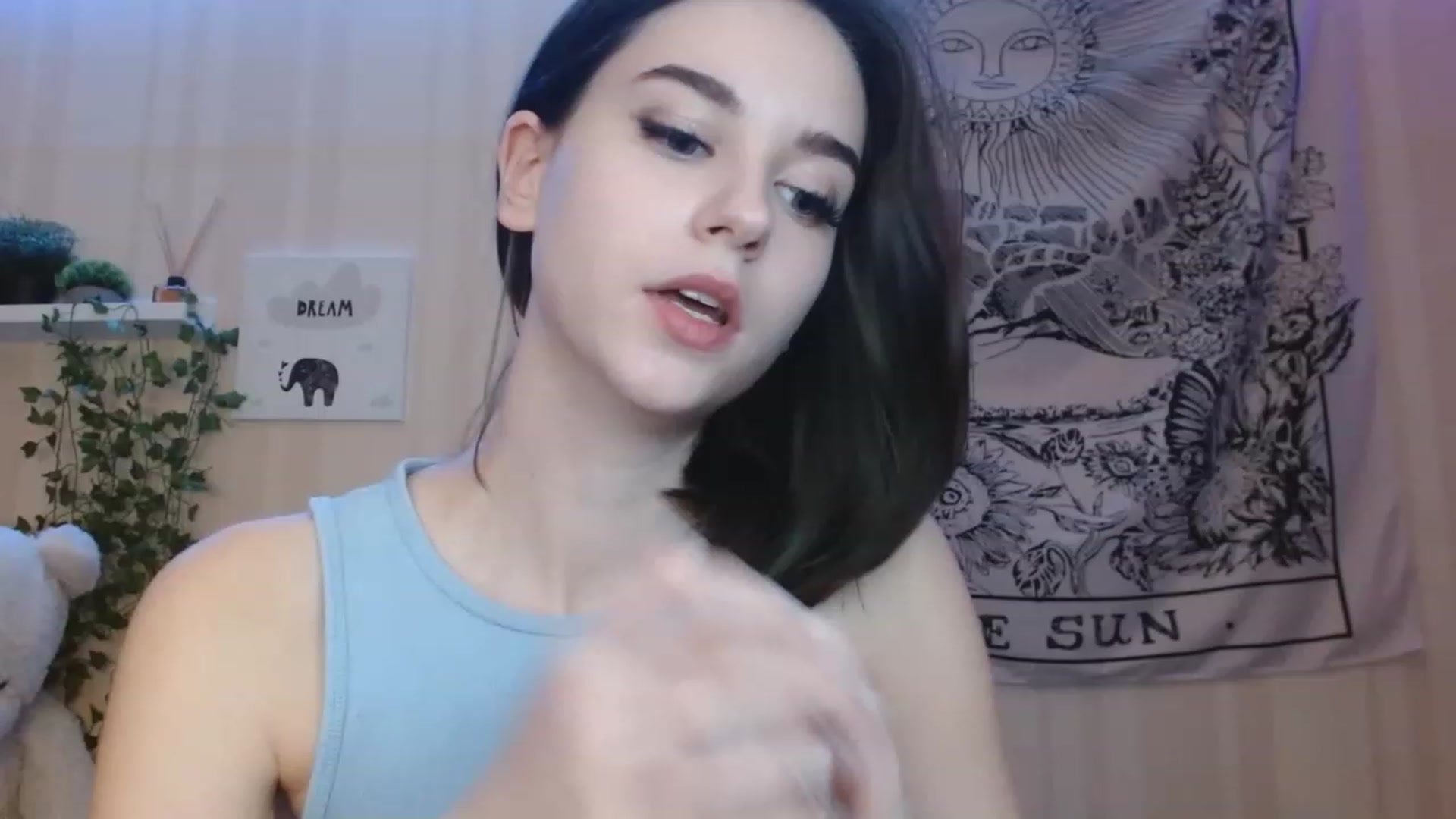 Gallery image thumbnail from ElsieF_'s myfreecams stream on, 11/24/2022, 21:31 image 17 of 20