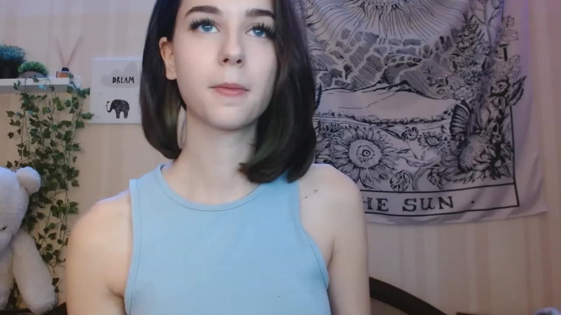 Gallery image thumbnail from ElsieF_'s myfreecams stream on, 11/24/2022, 21:31 image 19 of 20