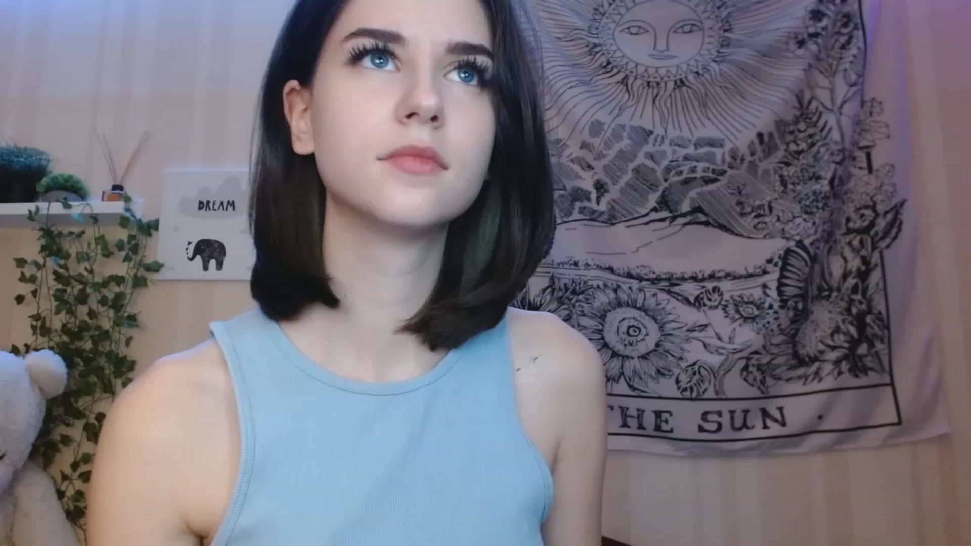 Gallery image thumbnail from ElsieF_'s myfreecams stream on, 11/24/2022, 21:31 image 11 of 20