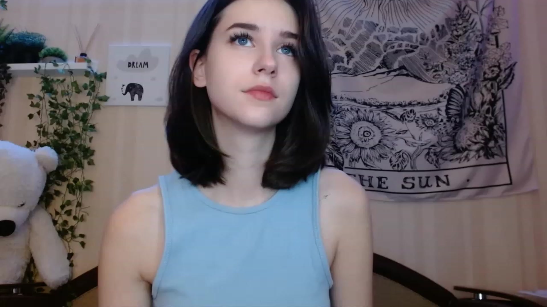 Gallery image thumbnail from ElsieF_'s myfreecams stream on, 11/24/2022, 22:31 image 3 of 20