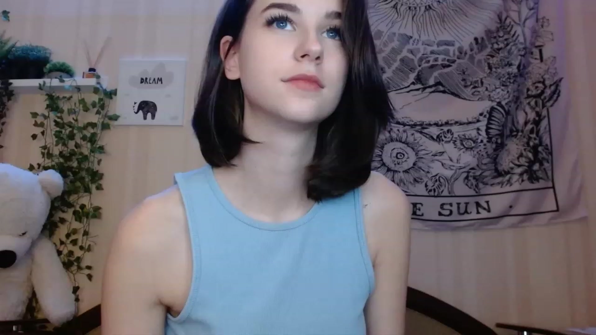 Gallery image thumbnail from ElsieF_'s myfreecams stream on, 11/24/2022, 22:31 image 4 of 20