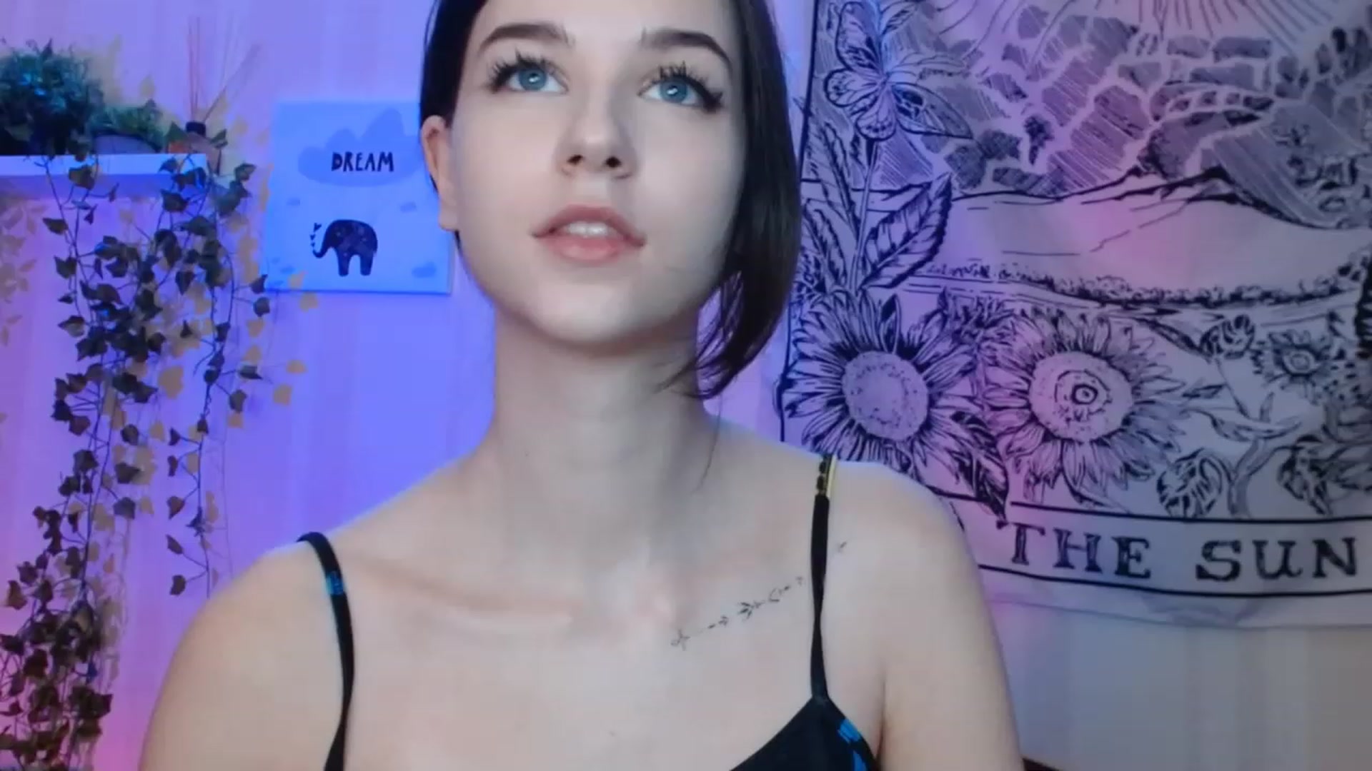 Gallery image thumbnail from ElsieF_'s myfreecams stream on, 12/09/2022, 16:59 image 20 of 20