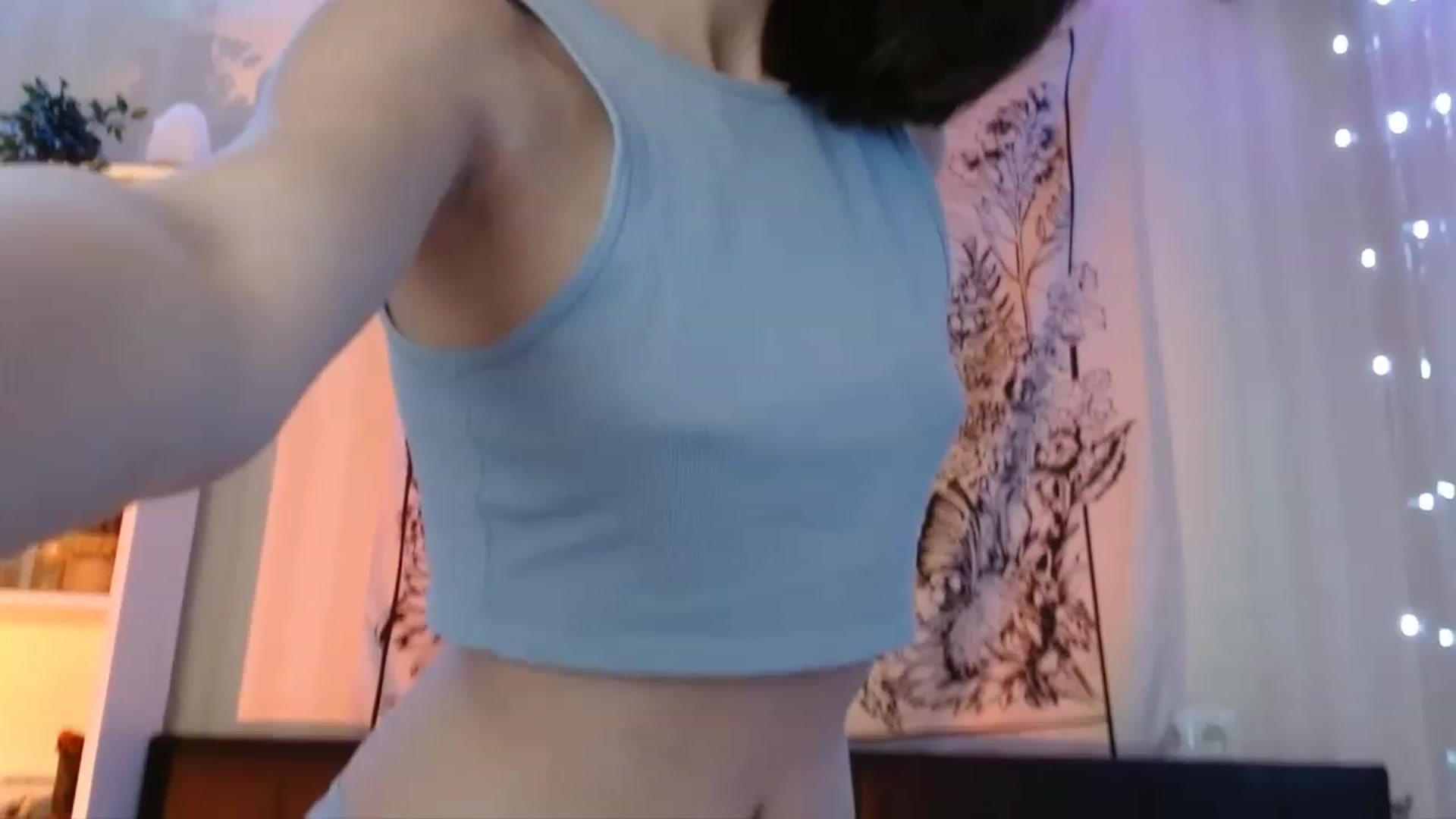 Gallery image thumbnail from ElsieF_'s myfreecams stream on, 12/16/2022, 21:00 image 7 of 20