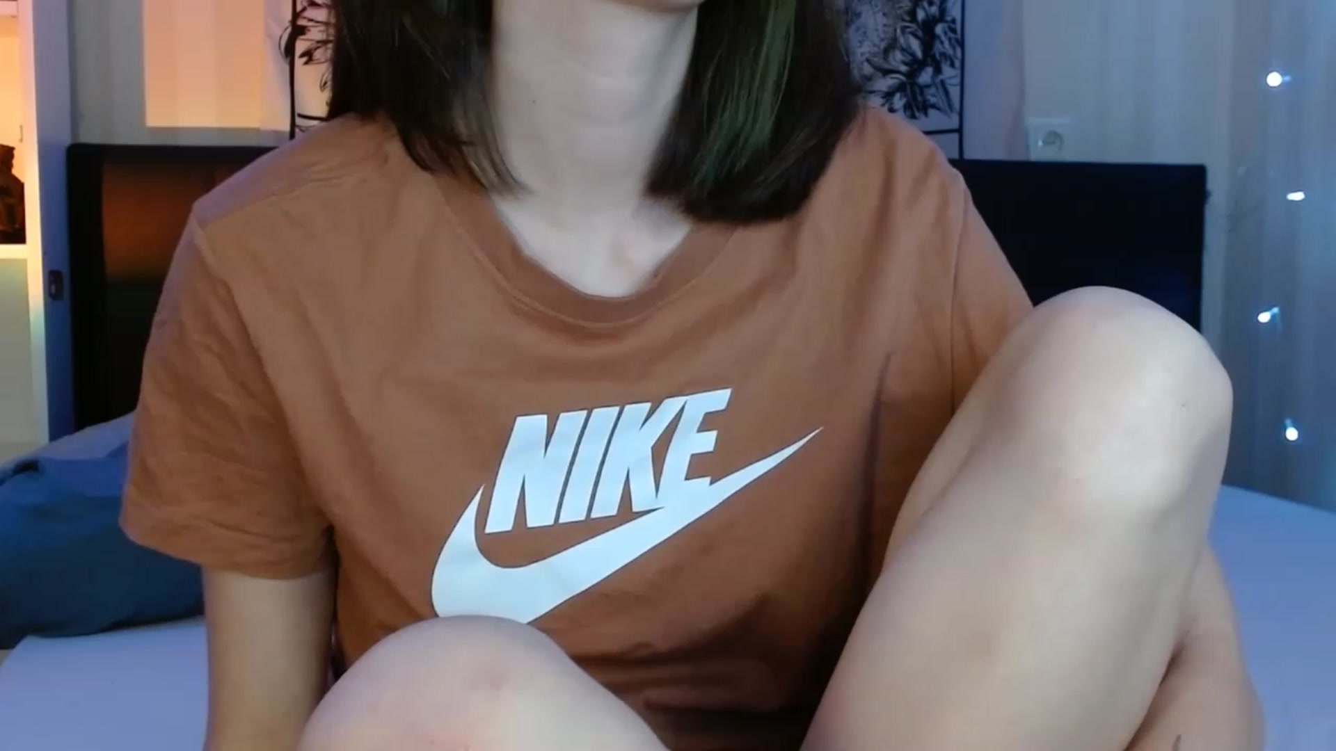 Gallery image thumbnail from ElsieF_'s myfreecams stream on, 12/20/2022, 22:53 image 2 of 20