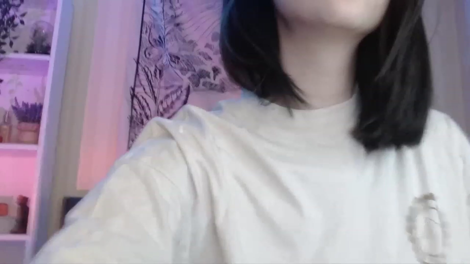 Gallery image thumbnail from ElsieF_'s myfreecams stream on, 12/27/2022, 21:29 image 20 of 20
