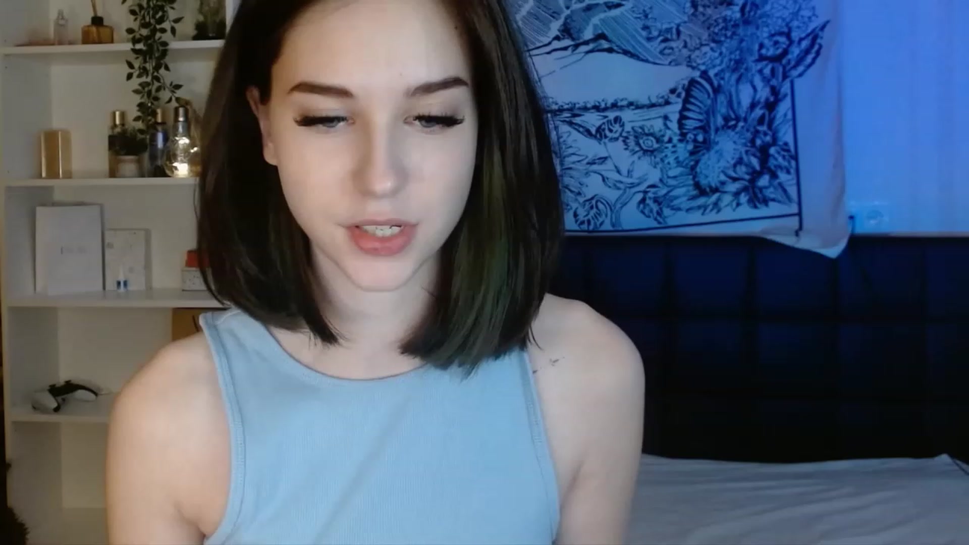 Gallery image thumbnail from ElsieF_'s myfreecams stream on, 01/02/2023, 22:00 image 15 of 20