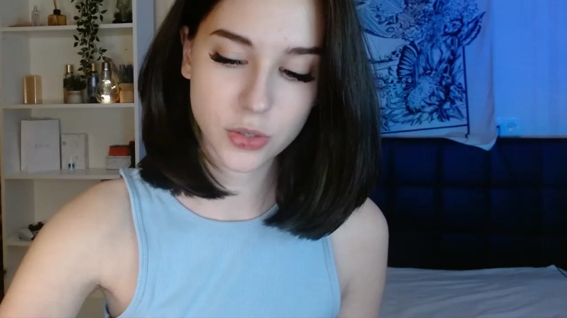 Gallery image thumbnail from ElsieF_'s myfreecams stream on, 01/02/2023, 22:00 image 8 of 20