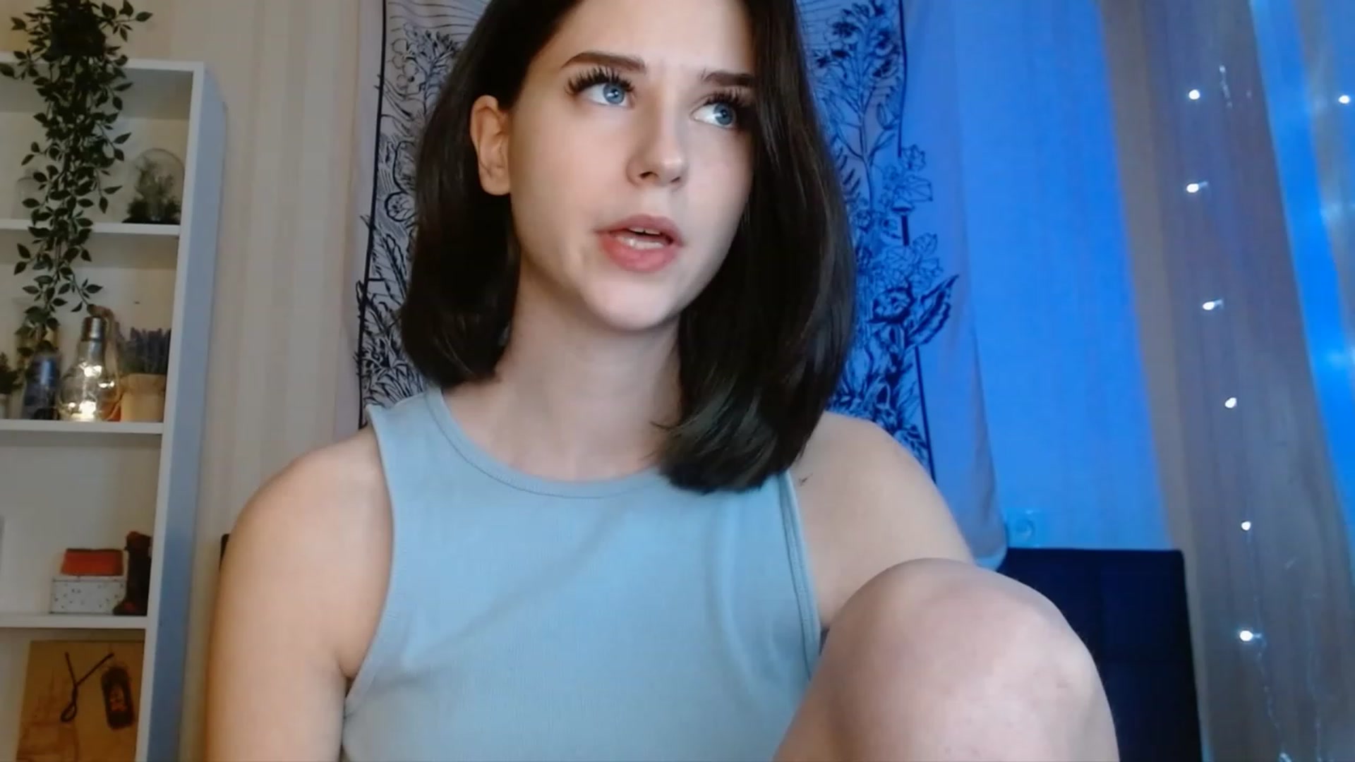 Gallery image thumbnail from ElsieF_'s myfreecams stream on, 01/02/2023, 22:00 image 4 of 20