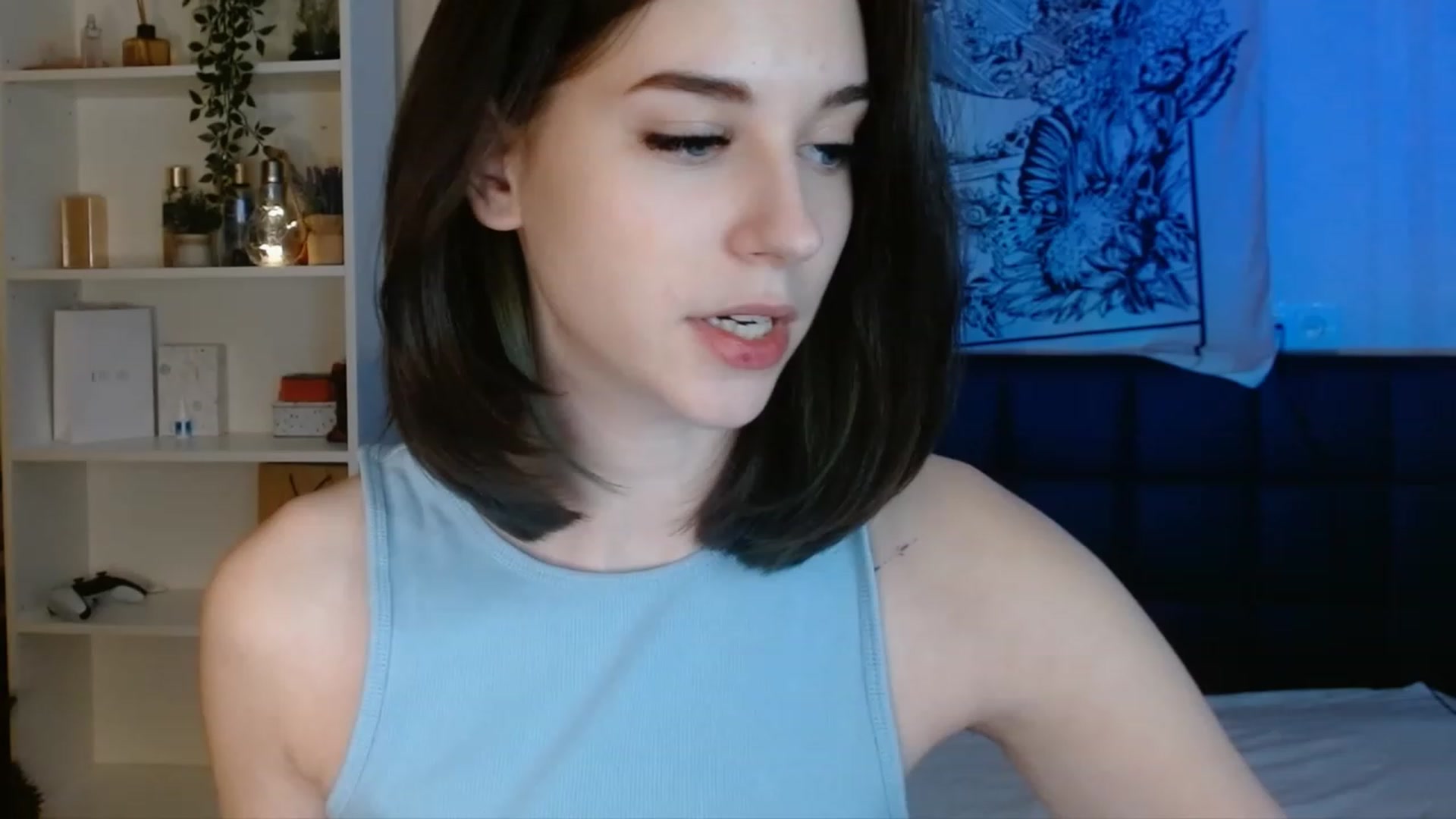 Gallery image thumbnail from ElsieF_'s myfreecams stream on, 01/02/2023, 22:00 image 11 of 20