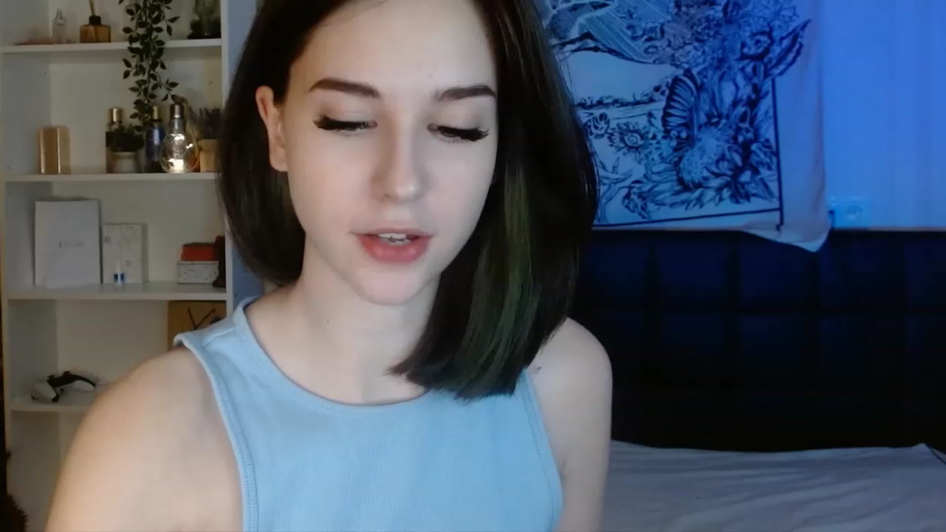 Gallery image thumbnail from ElsieF_'s myfreecams stream on, 01/02/2023, 22:00 image 20 of 20