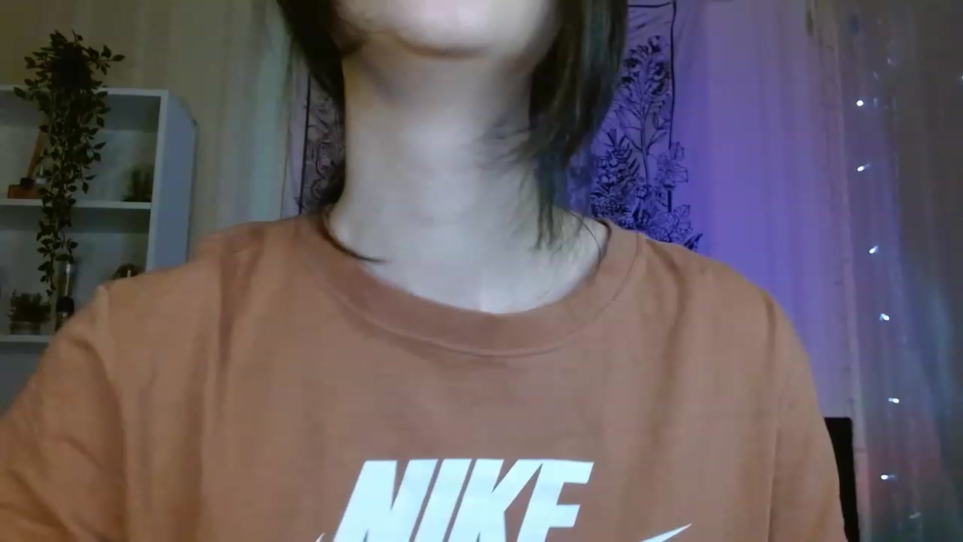 Gallery image thumbnail from ElsieF_'s myfreecams stream on, 01/10/2023, 18:22 image 16 of 20