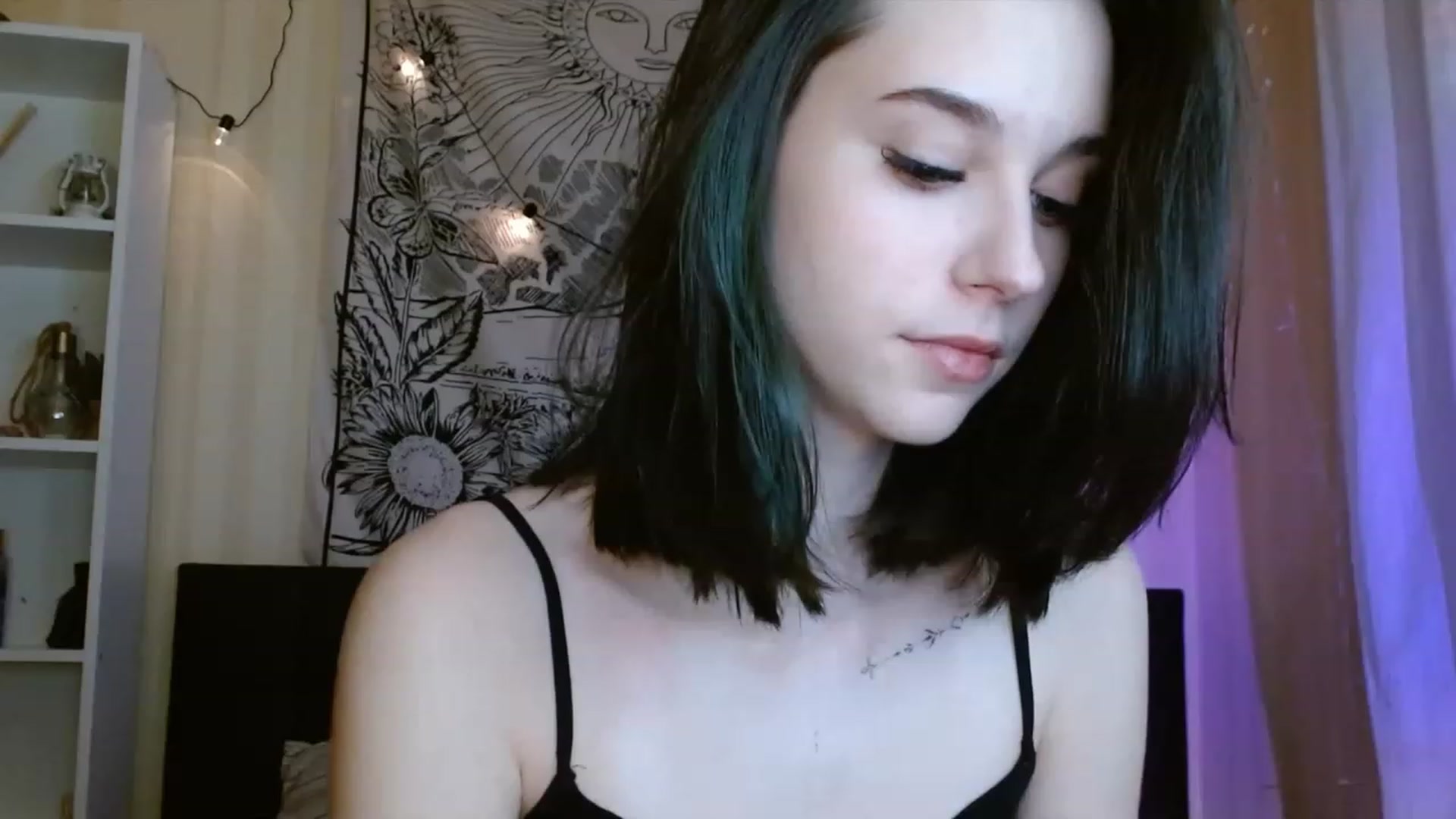 Gallery image thumbnail from ElsieF_'s myfreecams stream on, 01/26/2023, 21:57 image 5 of 20