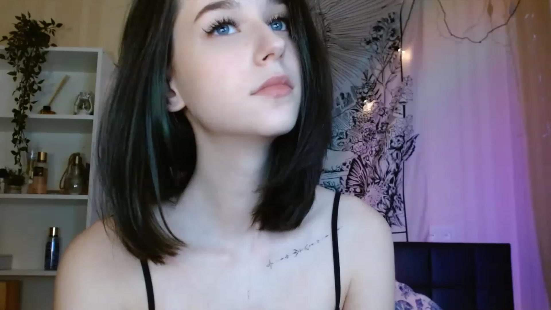 Gallery image thumbnail from ElsieF_'s myfreecams stream on, 01/26/2023, 21:57 image 10 of 20