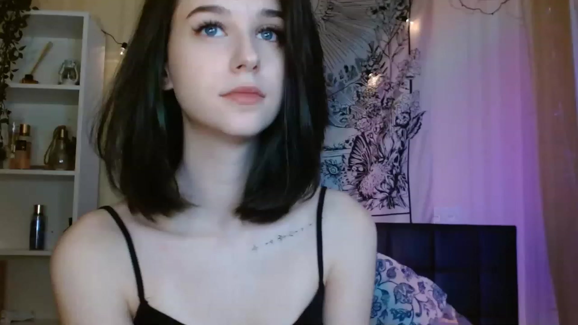 Gallery image thumbnail from ElsieF_'s myfreecams stream on, 01/26/2023, 21:57 image 14 of 20