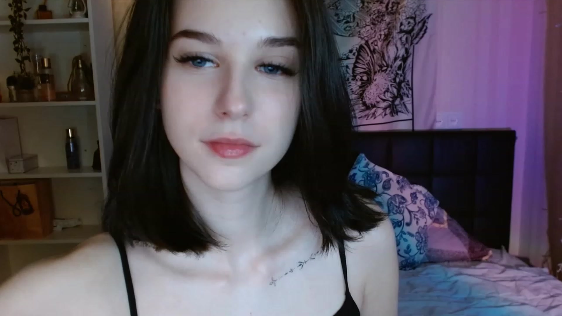 Gallery image thumbnail from ElsieF_'s myfreecams stream on, 01/26/2023, 22:48 image 7 of 20