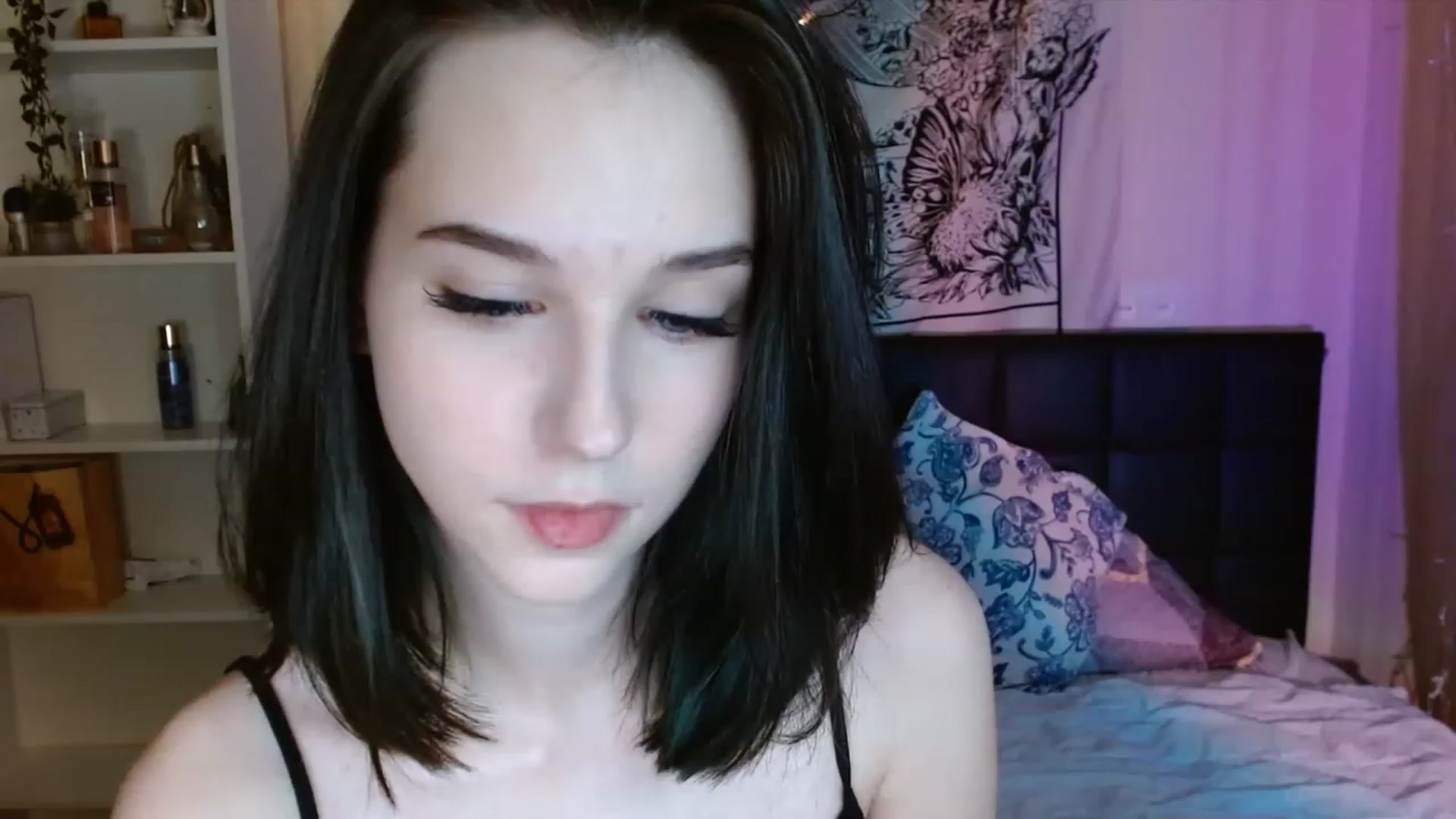 Gallery image thumbnail from ElsieF_'s myfreecams stream on, 01/26/2023, 22:48 image 2 of 20