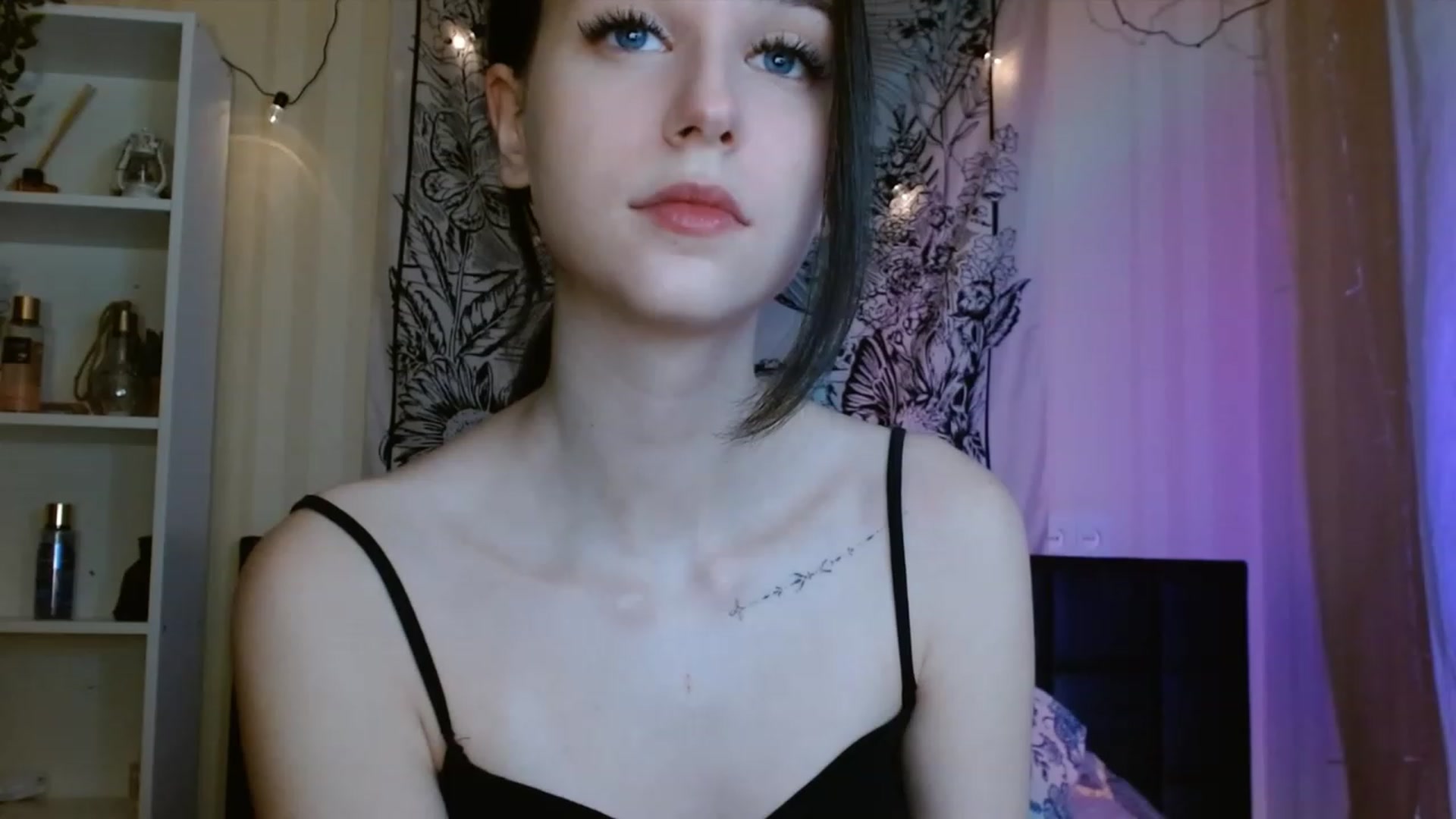 Gallery image thumbnail from ElsieF_'s myfreecams stream on, 01/26/2023, 22:48 image 15 of 20
