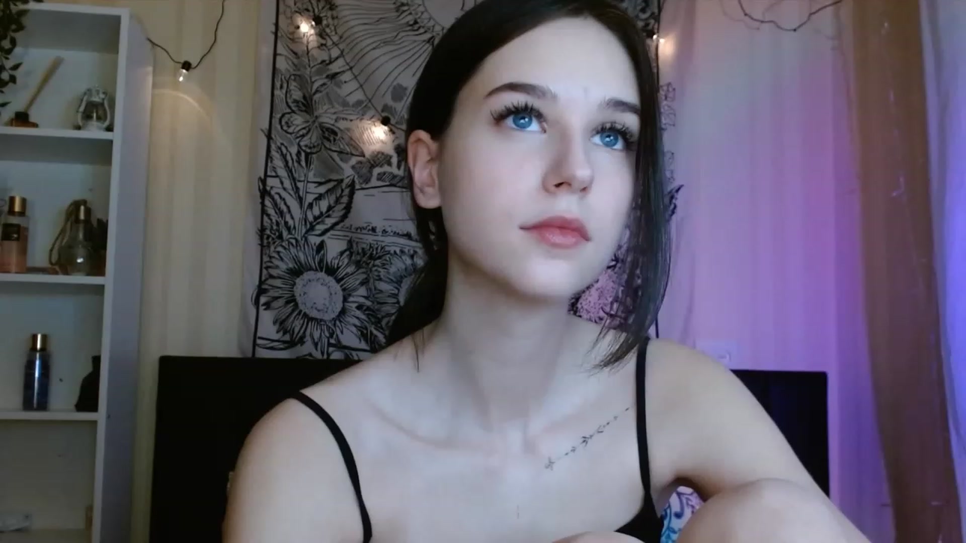 Gallery image thumbnail from ElsieF_'s myfreecams stream on, 01/26/2023, 22:48 image 19 of 20