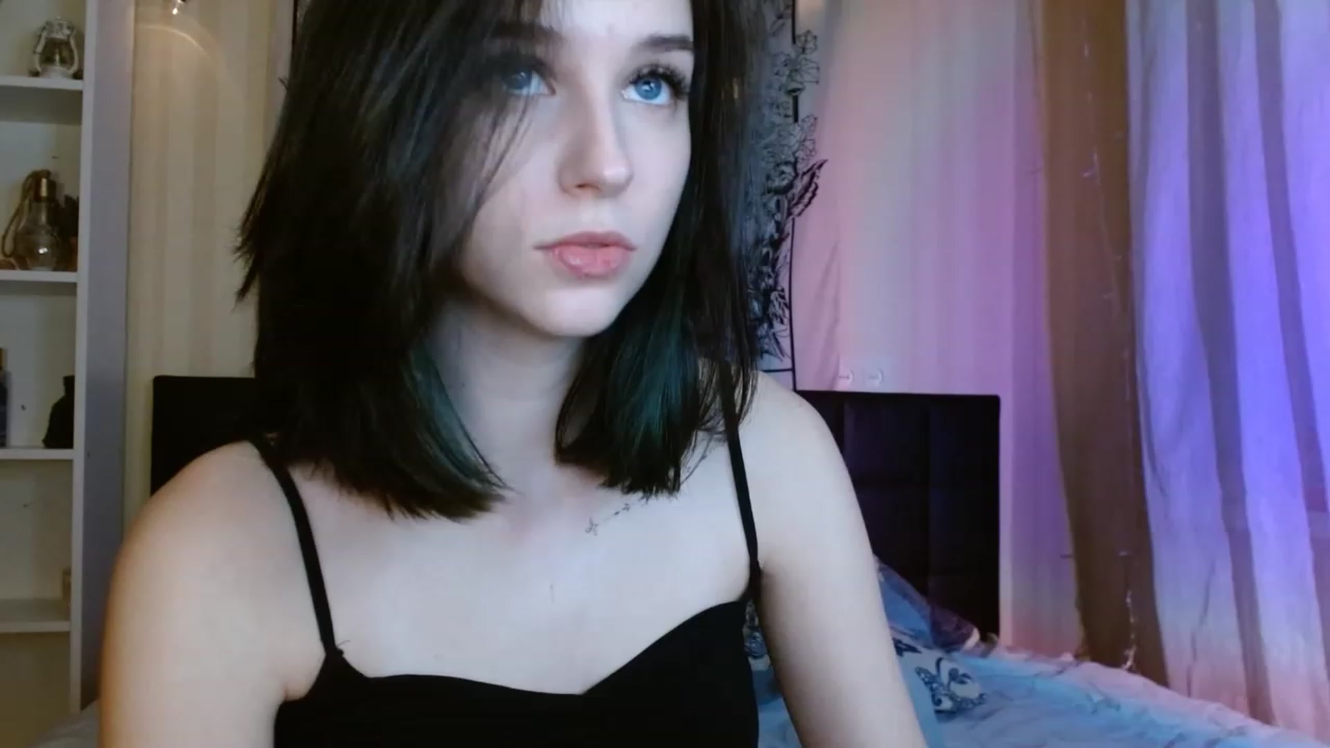 Gallery image thumbnail from ElsieF_'s myfreecams stream on, 01/27/2023, 24:33 image 13 of 20