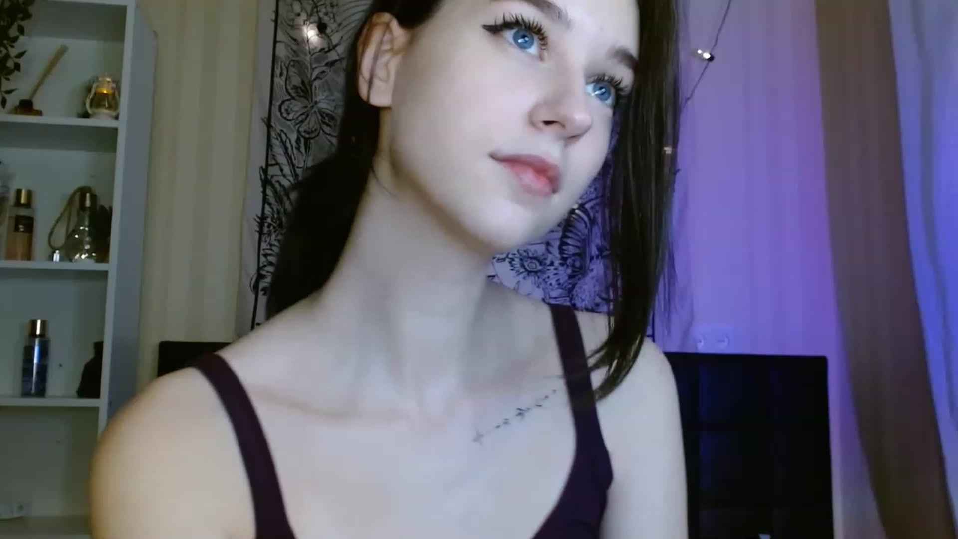 Gallery image thumbnail from ElsieF_'s myfreecams stream on, 02/01/2023, 19:52 image 16 of 20