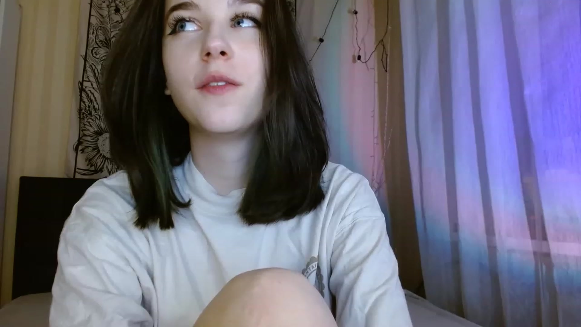 Gallery image thumbnail from ElsieF_'s myfreecams stream on, 02/08/2023, 01:13 image 20 of 20