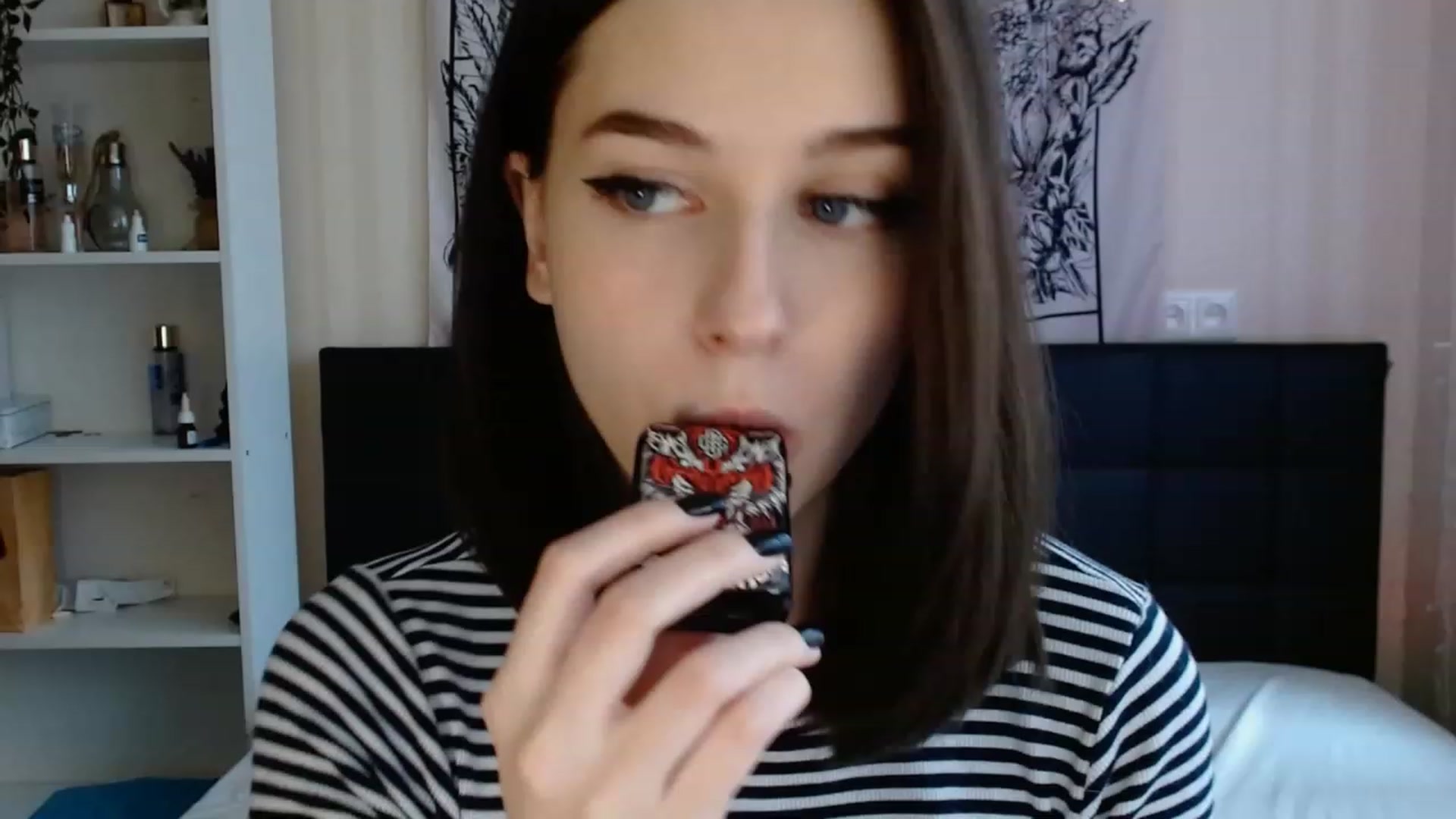 Gallery image thumbnail from ElsieF_'s myfreecams stream on, 02/10/2023, 06:25 image 6 of 20